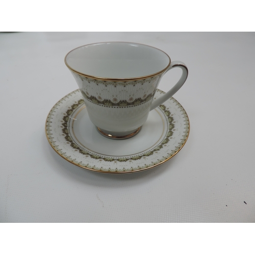 488 - Large Quantity of Noritake Katrina Tea Set/Dinner Service