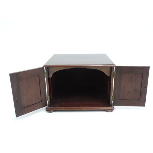 152 - Small Two Door Mahogany Cabinet - 9