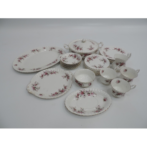 462 - Quantity of Royal Albert 'Lavender Rose' - Approximately 25 Pieces