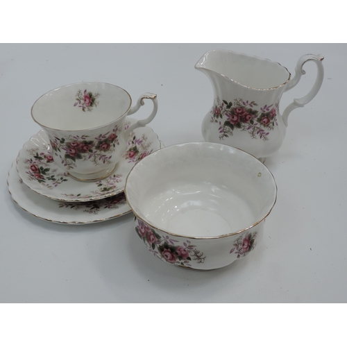 462 - Quantity of Royal Albert 'Lavender Rose' - Approximately 25 Pieces