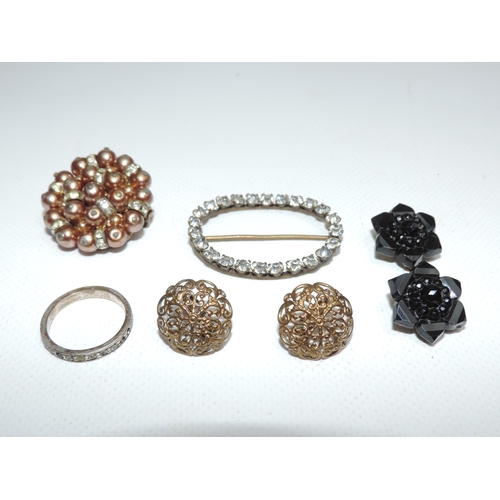 197 - Quantity of Good Quality Vintage Costume Jewellery, Lampwork Beads, Paste and Silver Marcasite