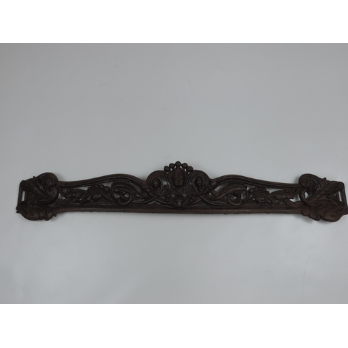 552 - Victorian Cast Iron Fire Fender