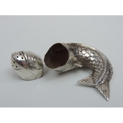 286 - A Novelty Scandinavian Silver Pepper Pot in the Form of a Fish, with Removable Head - Hallmarked '0 ... 