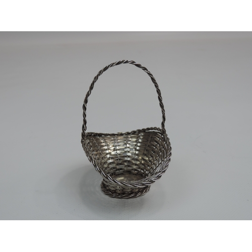 261 - An American Silver Bonbon Basket, with 'Wicker Work' Sides and a Twisted Handle - Hallmarked for 191... 