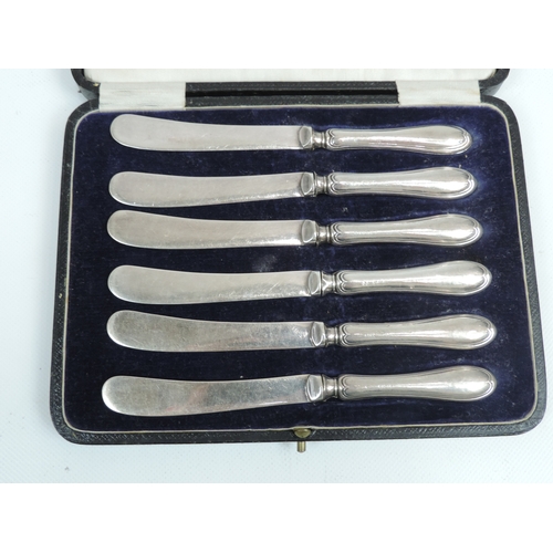 18 - Boxed Set of 6x Silver Handled Butter Knives