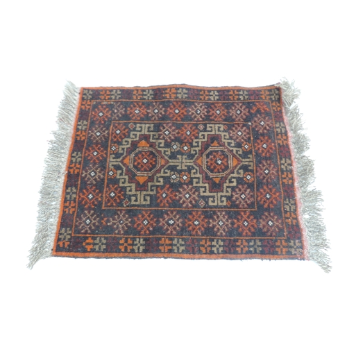 546 - Hand Knotted Prayer Mat - 28