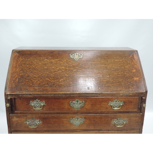 642 - 19th Century Oak Bureau with Fitted Interior and Secret Drawer