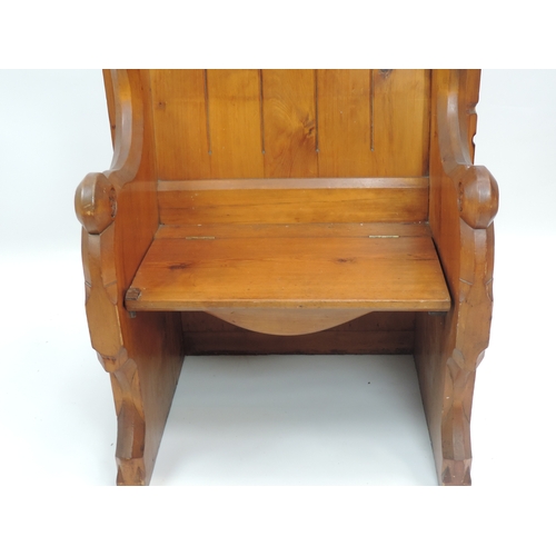 646 - Late Victorian Pitch Pine Church Seat