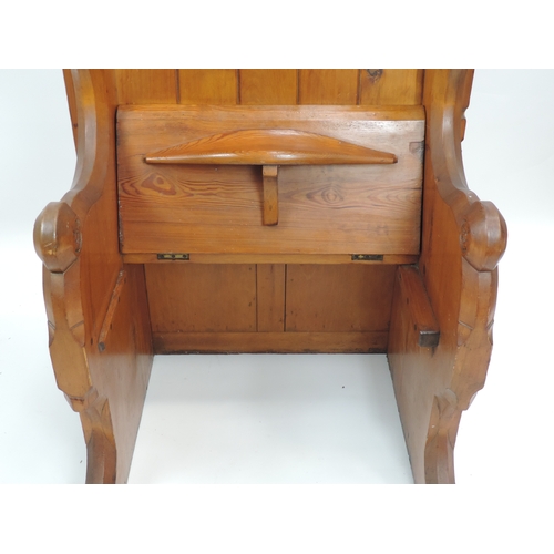 646 - Late Victorian Pitch Pine Church Seat