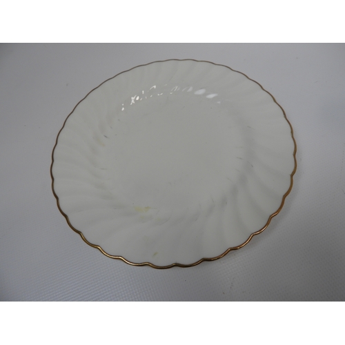 578 - Wedgwood Gold Chelsea Bone China Part Dinner Service