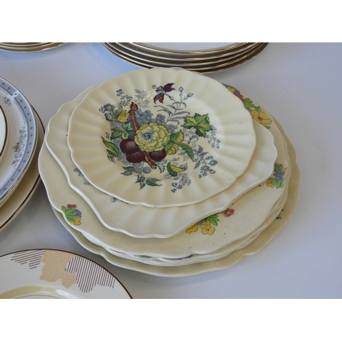 621 - Royal Doulton Bone China Tableware - Patterns to include Kirkwood, Athlone, Rochelle, Fairfax, Athen... 