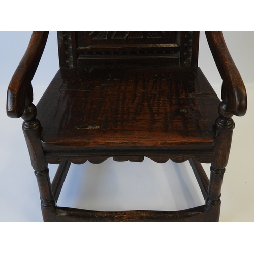 535 - 17th Century Oak Wainscot Chair