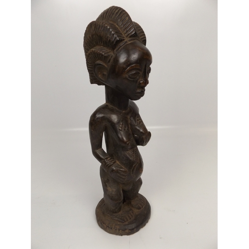 564 - 2x Carved African Figures - Largest 24