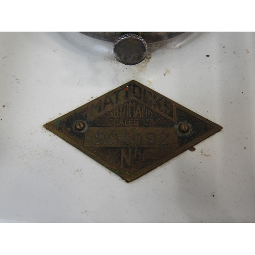 656 - Mattocks Automatic Vintage Shop Scales