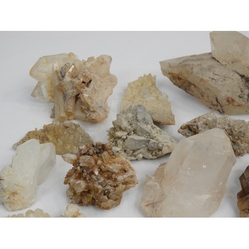 448 - Quantity of Crystals and Geodes