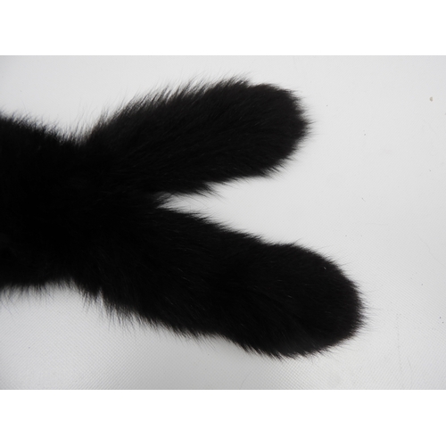 663 - Fur Collar Stole