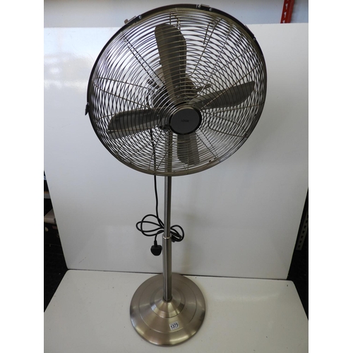 1375 - Floor Standing Fan