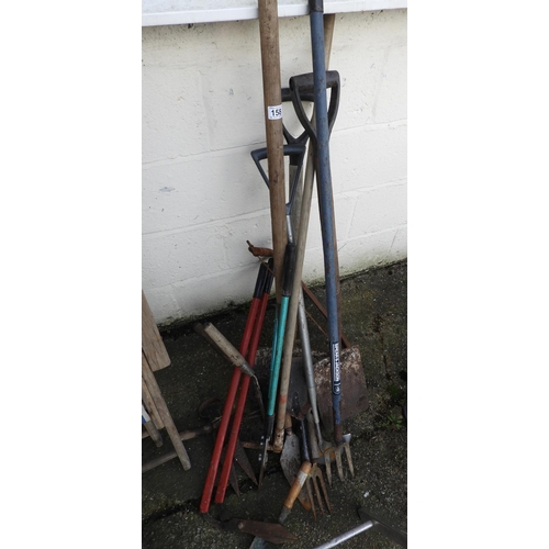 158 - Quantity of Garden Tools