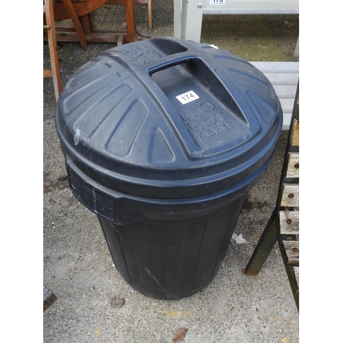 174 - Plastic Lidded Dustbin