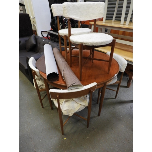 234 - Circular G Plan Dining Table with 6x Matching Chairs