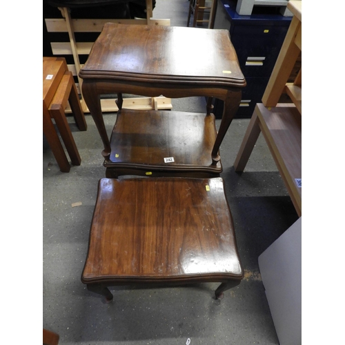 242 - 3x Occasional Tables