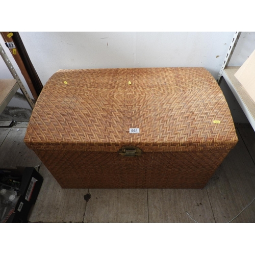 561 - Wicker Trunk