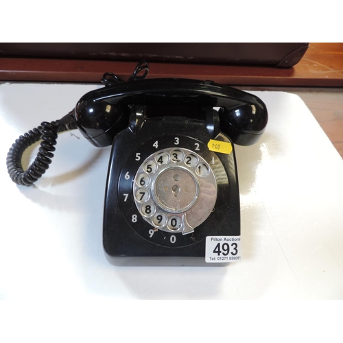 493 - Reproduction Telephone