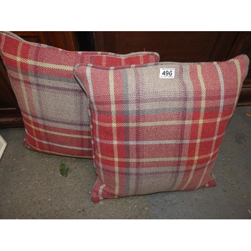 496 - 2x Cushions