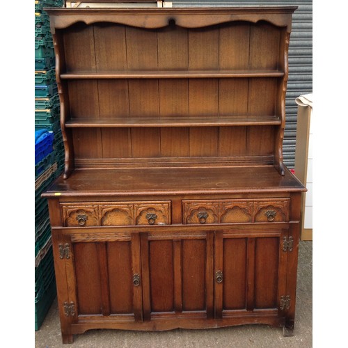 1072 - Oak Dresser