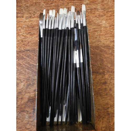 295 - Artists Brushes