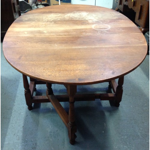 631 - Oak Gate Leg Table