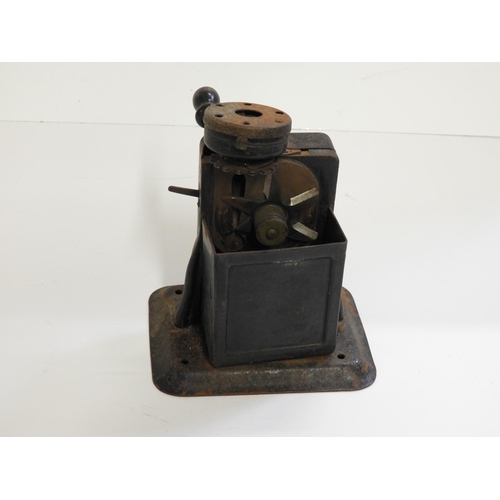 719 - Pencil Sharpener