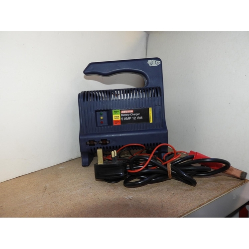 894 - Battery Charger