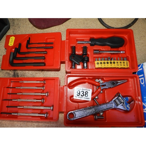 938 - Small Tool Kit