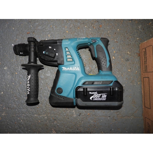 939 - Makita Cordless Drill - In Working Order - No Charger