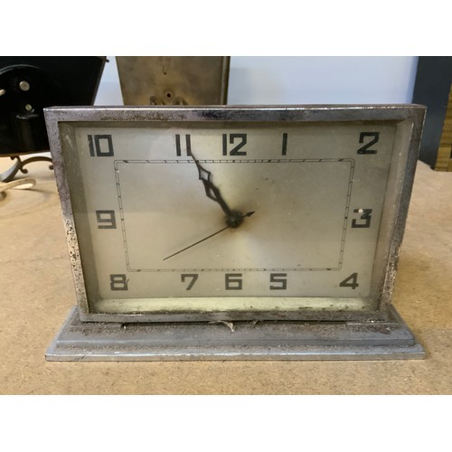 679 - 3x Vintage Clocks