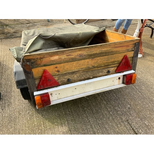 34 - 4ft Box Trailer