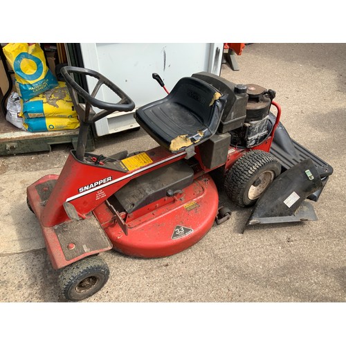 148 - Snapper Ride On Lawnmower - Seen Running