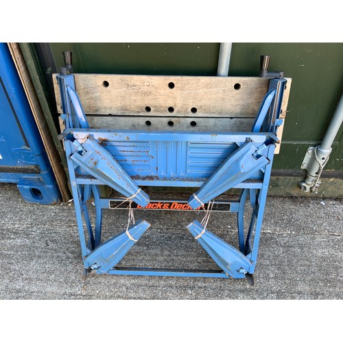 50 - Black and Decker Workmate