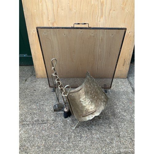 146 - Spark Guard and Log Holder with Tools