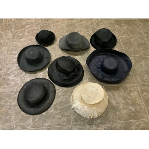 309 - 2x Hat Boxes and 8x Ladies Hats