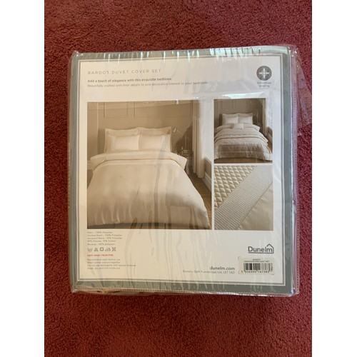 401 - Unused Bedding - Duvet Cover Set