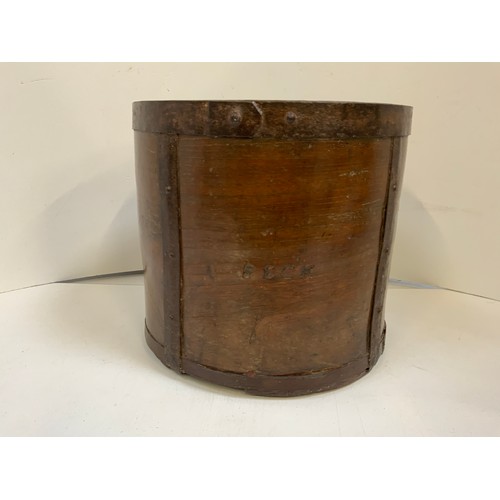 408 - Victorian Steel Banded Wood Peck Grain Measure - VR Excise Mark 377 used in Barnstaple from 1880