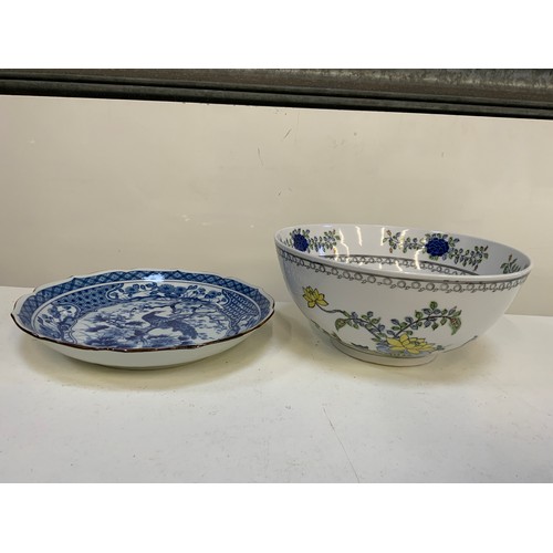 187 - Chinese Bowl and Blue and White Plate