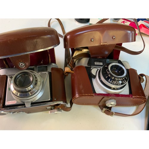 228 - Yashica Movie Camera, Boots Pacemaker, 35 Kodak Retinette King Penguin and Cameras Accessories