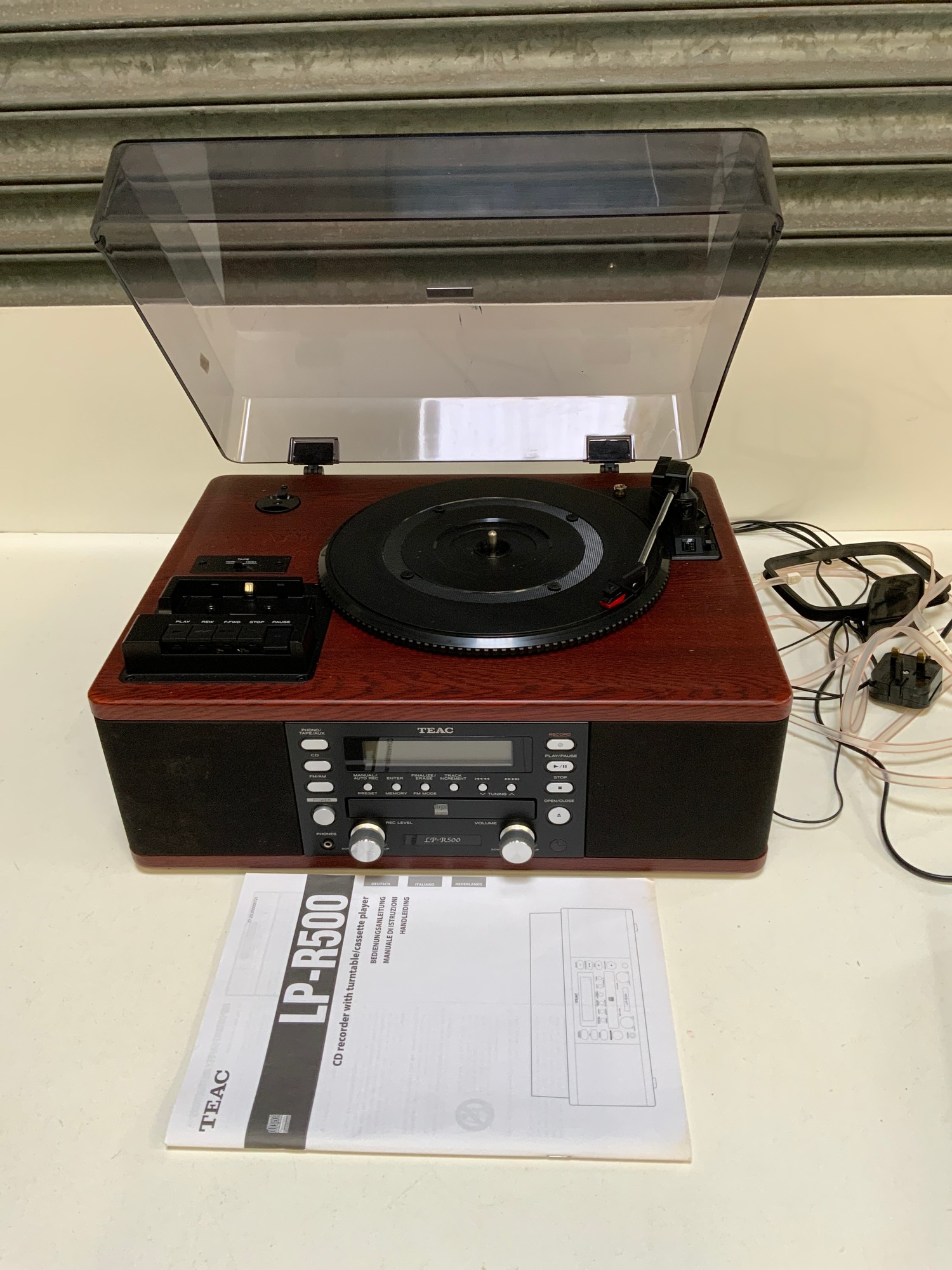 Teac LP-R500 CD Recorder with Turntable/Cassette Player