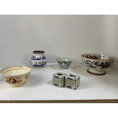 700 - Oriental China Bowls etc - Damaged