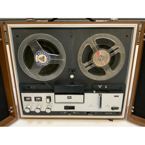 207 - Toshiba Solid State Reel to Reel Tape Recorder - GT-840S