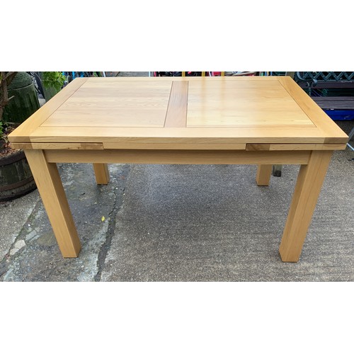 604 - Light Oak Extending Table with 4 + 2 chairs (6)