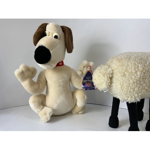 372 - Wallace and Gromit Soft Toys